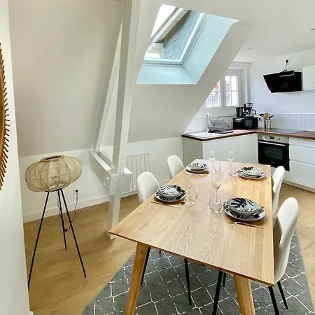 شقة Luxury Modern Renovated And Cozy 2 Bedroom Garage-madeleine