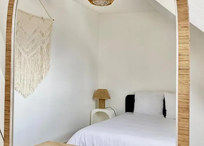 Luxury Modern Renovated And Cozy 2 Bedroom Garage-madeleine Apartamento *