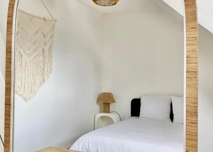 Apartament Luxury Modern Renovated And Cozy 2 Bedroom Garage-madeleine *